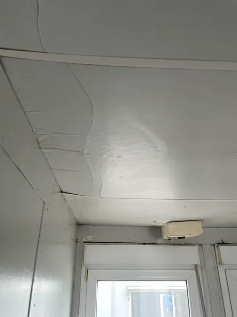 Eladó 20 lábas, használt, feújításra szoruló irodakonténer, 99161